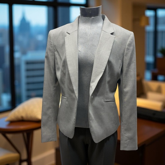 H&M Jackets & Blazers - Classic Gray H&M Woman's Blazer - size 8P
